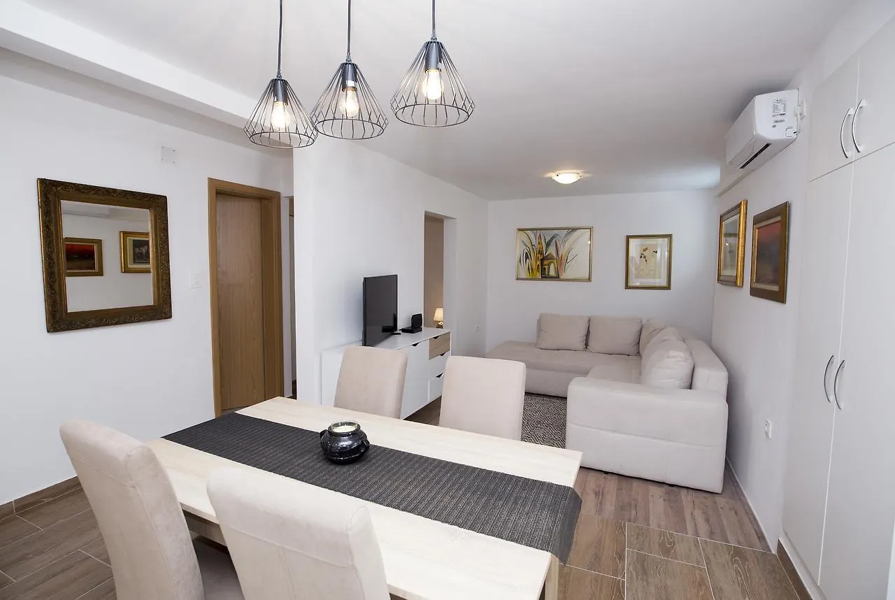 Sweet Apartment City Center Сплит 0*,