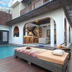 https://sudha-villa-bali-anyelir.hotelsseminyak.net