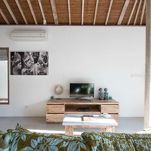 https://aloha-beach-house-bingin.hotelsseminyak.net